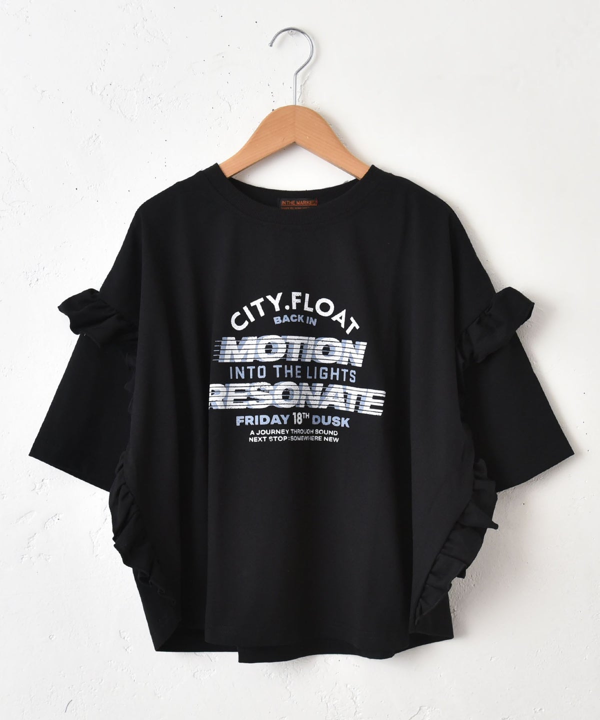 IN THE MARKET｜袖フリルBIGプリントTシャツ [[30033162]][C]