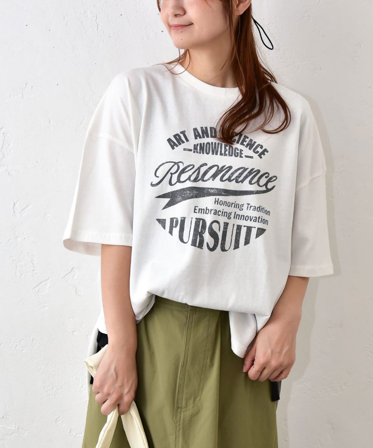 IN THE MARKET｜裾ラウンドプリントTシャツ [[83015162]][C]