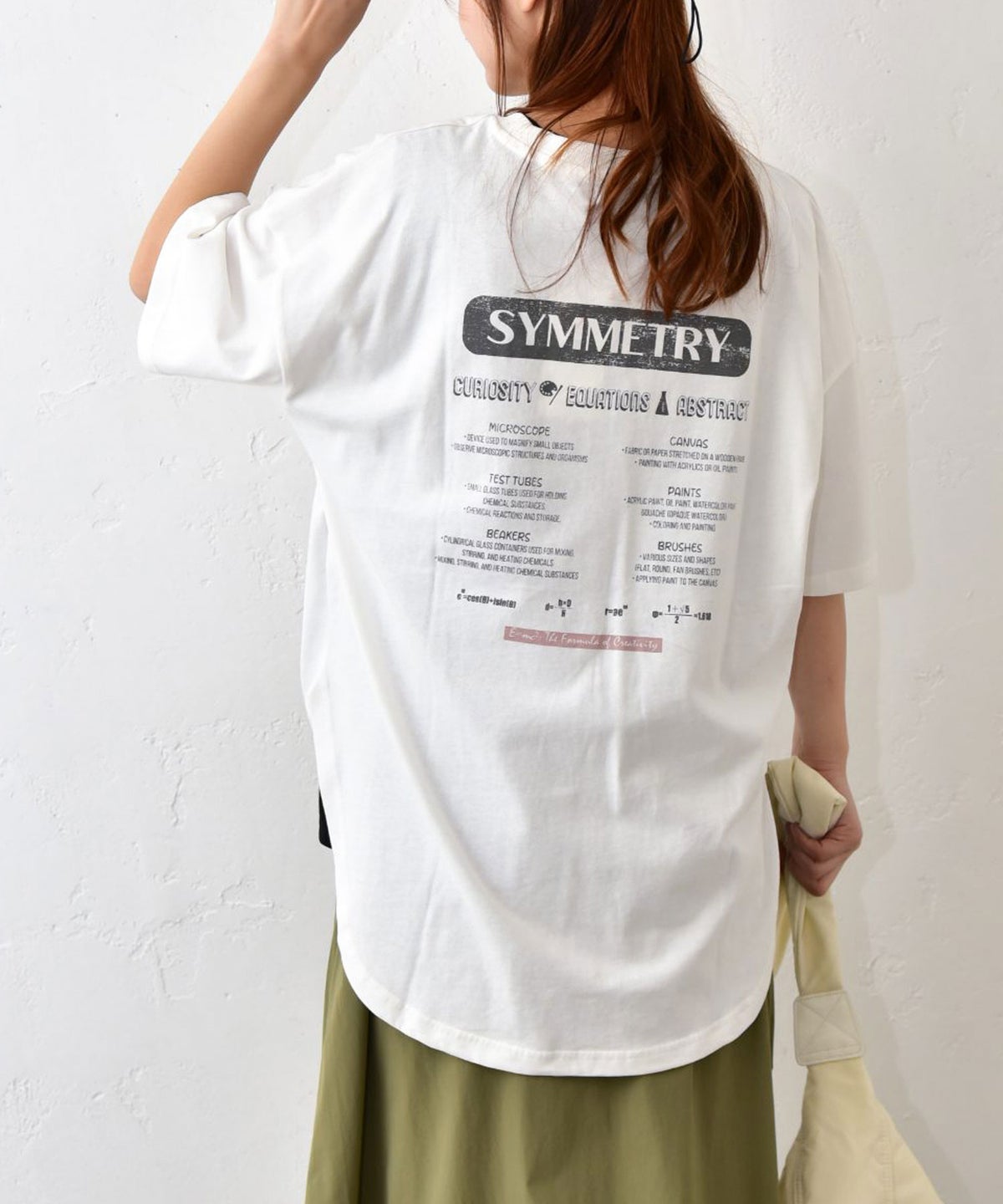 IN THE MARKET｜裾ラウンドプリントTシャツ [[83015162]][C]