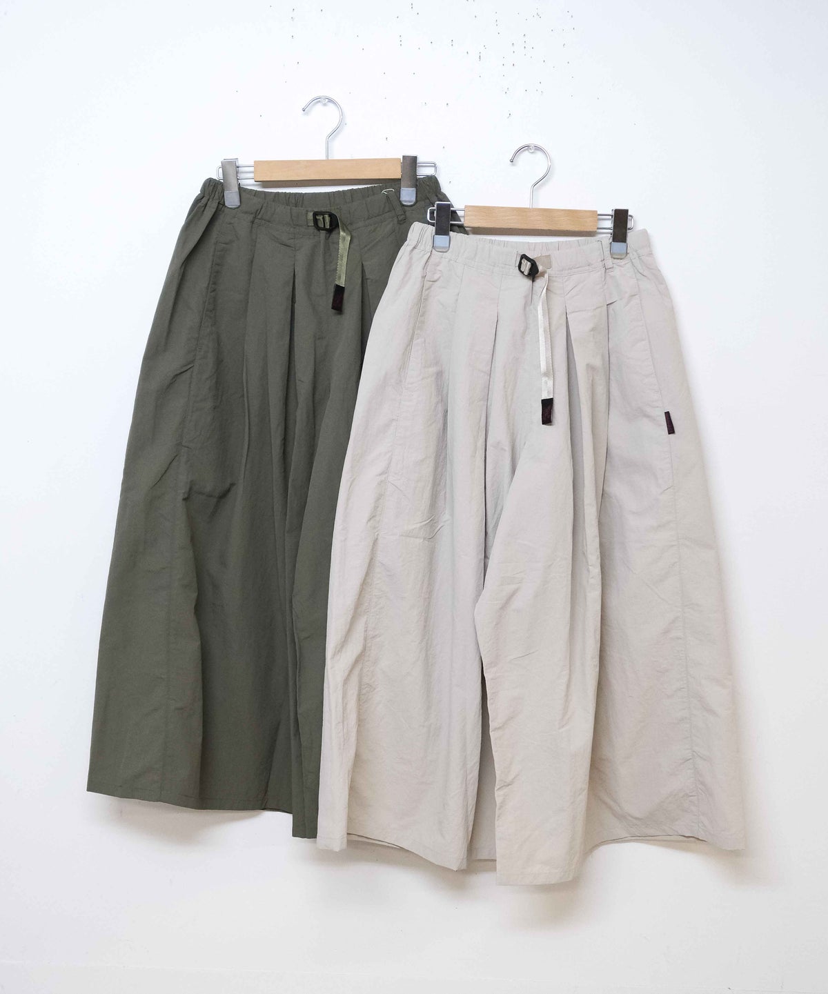  GRAMICCI｜NYLON FLARE PANT [[G2SW-SK034-26AW]][D]