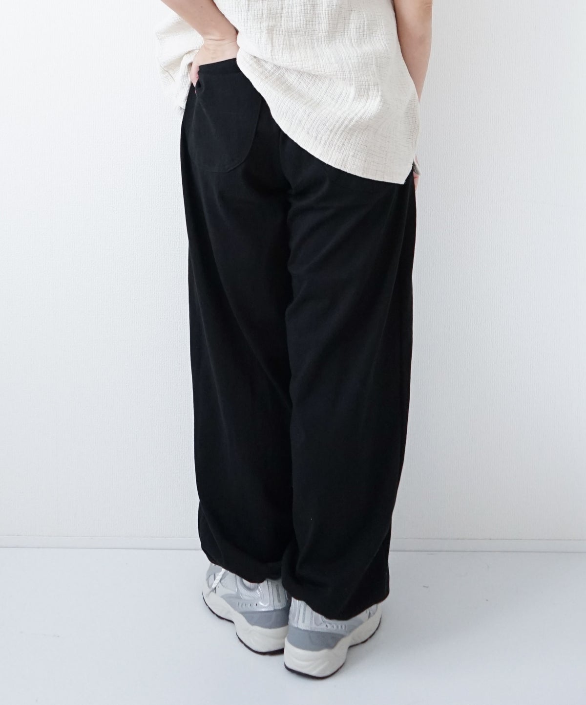 day　standard｜カットイージーパンツ [[d-c-022-26AW]][D]