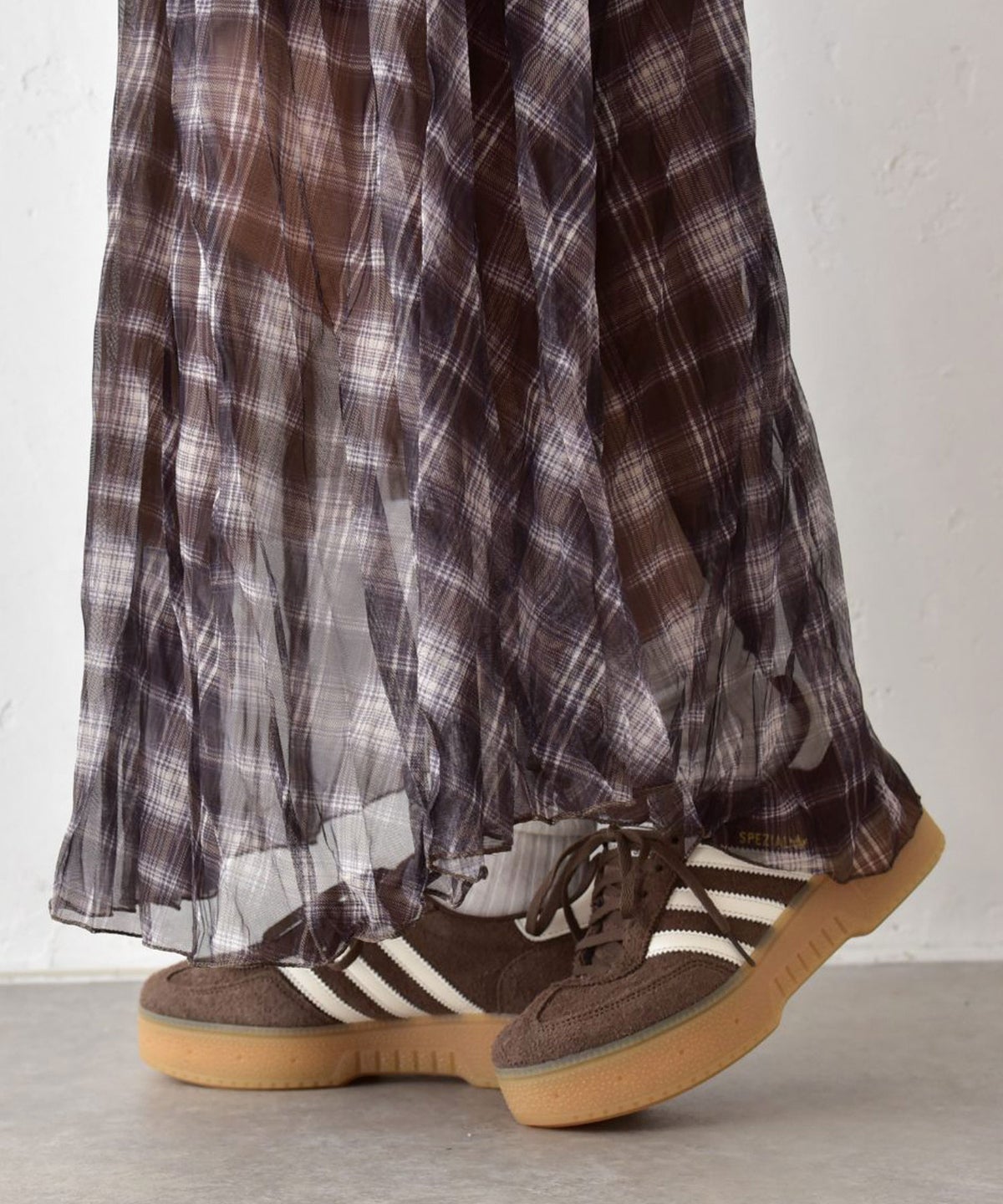 adidas｜HANDBALL SPEZIAL BOLD W [[OPT64(IH9191)]][C]