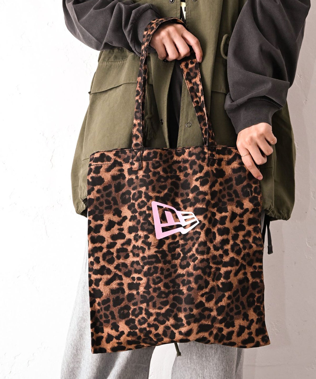 NEW ERA｜TWILL TOTE LEOPARD(レオパード柄トートバッグ) [[15135171]][C]