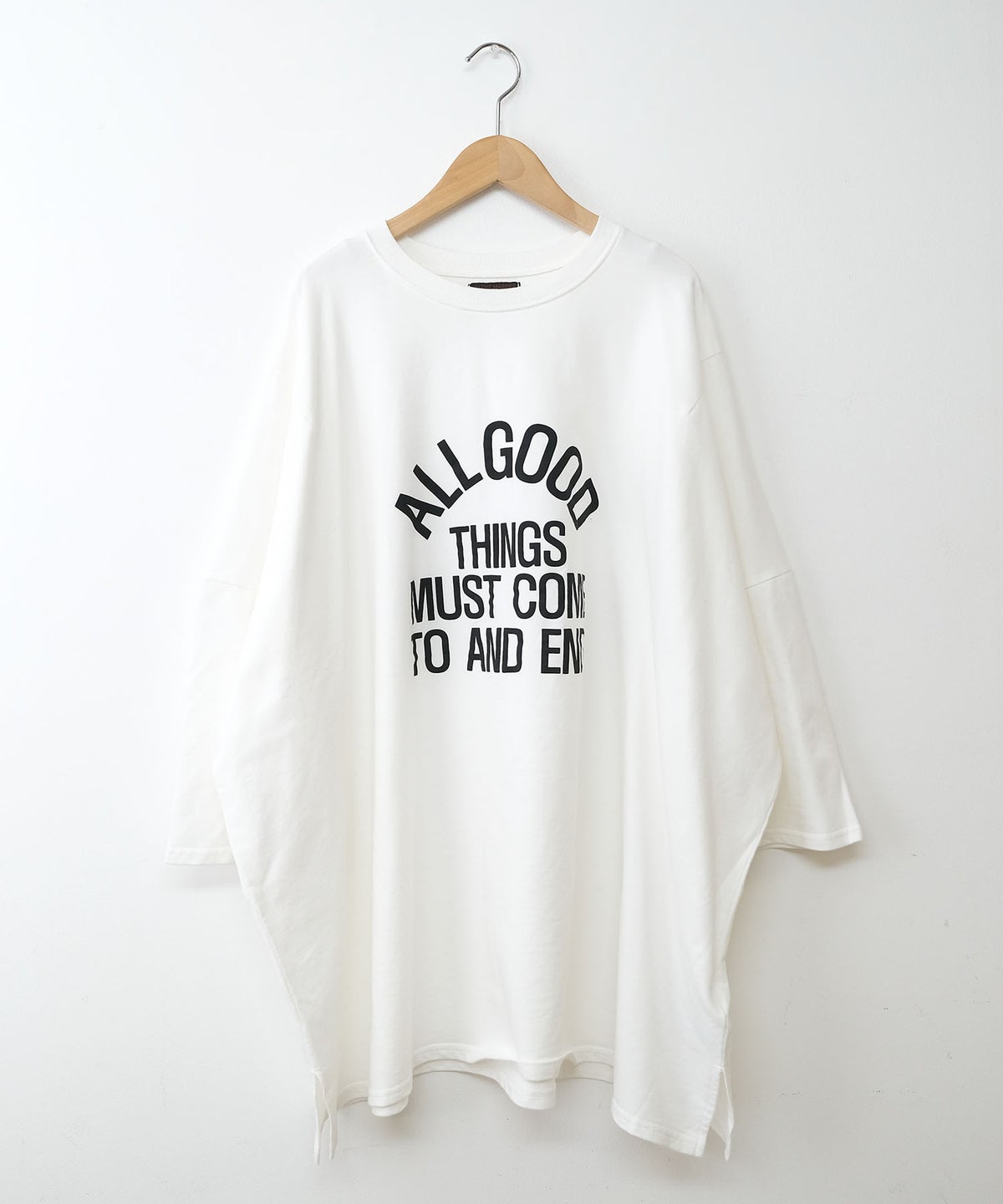  IN THE MARKET｜カレッジアーチロゴオーバーT [[C-2573]][C]