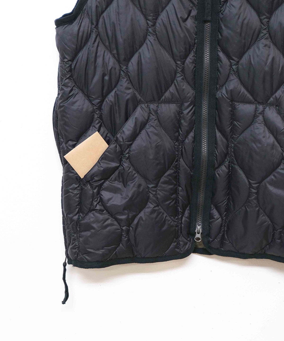TAION｜MILITARY VNECK W-ZIP DOWN VEST（SOFT SHELL） [[TAION-001ALSZML-1-26AW]][D]