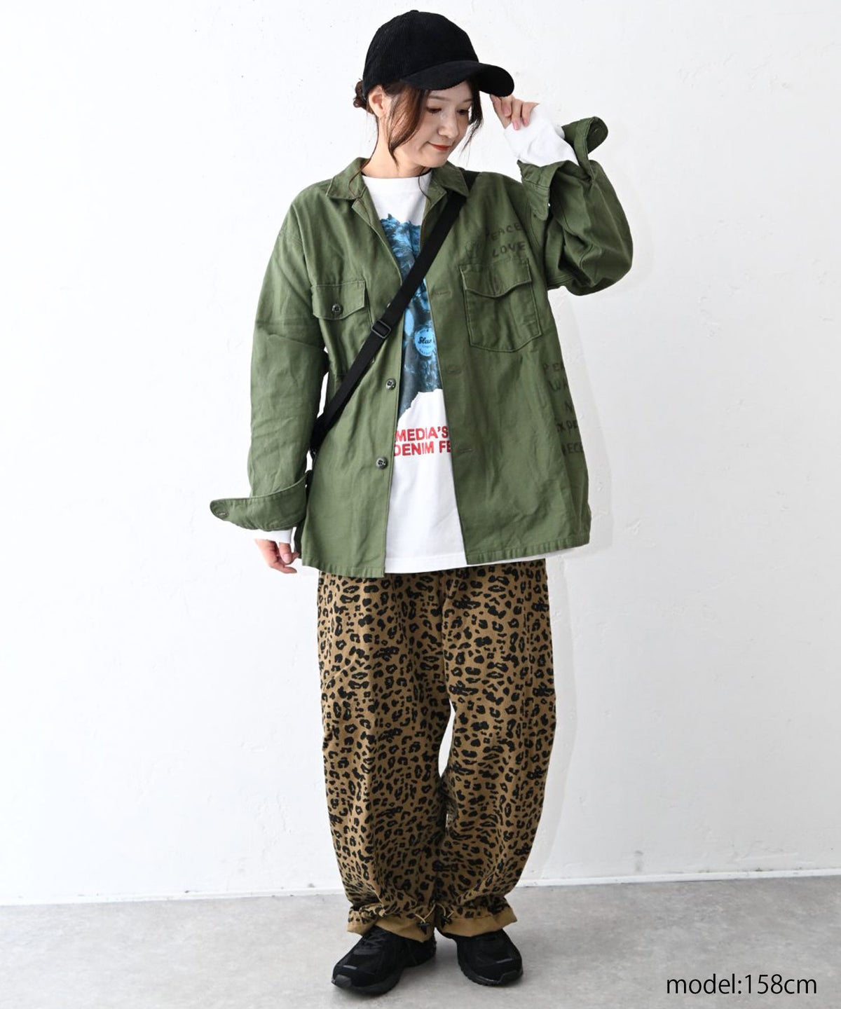  DENIM&DUNGAREE｜バックサテン ラクガキシャツ [[22680100]][C]