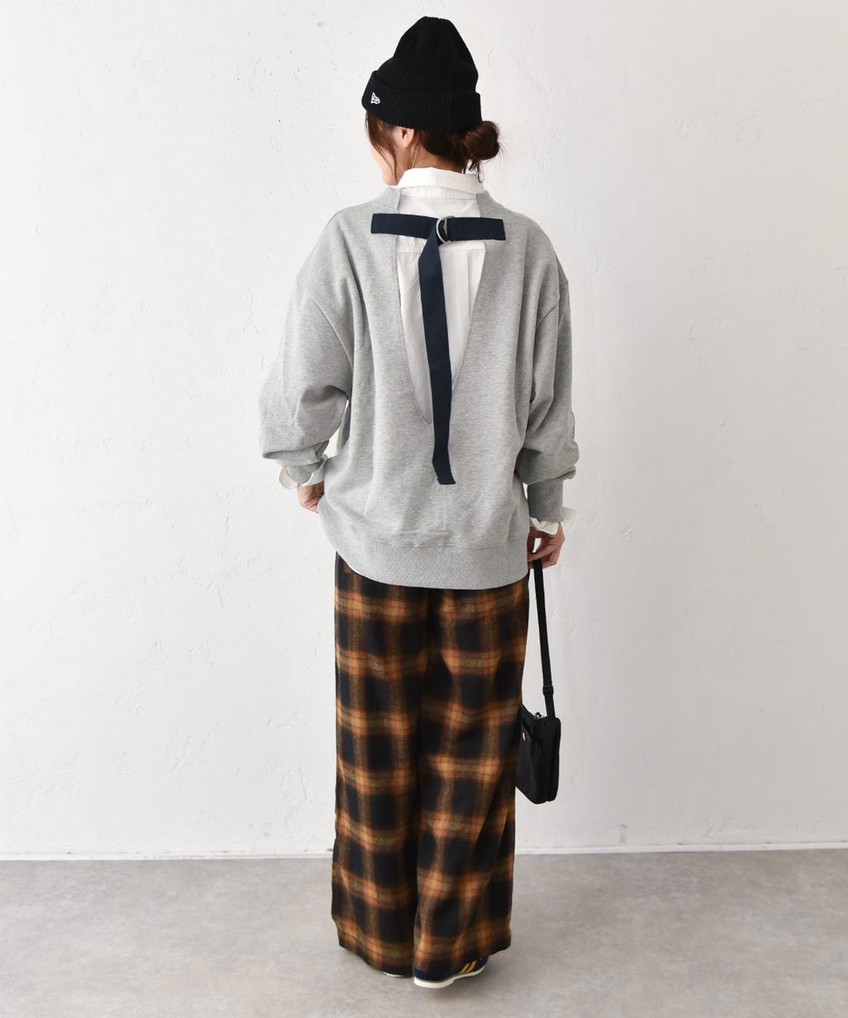 Gives a sense of fullment｜リメイクデザインスウェット [[863078]][C]