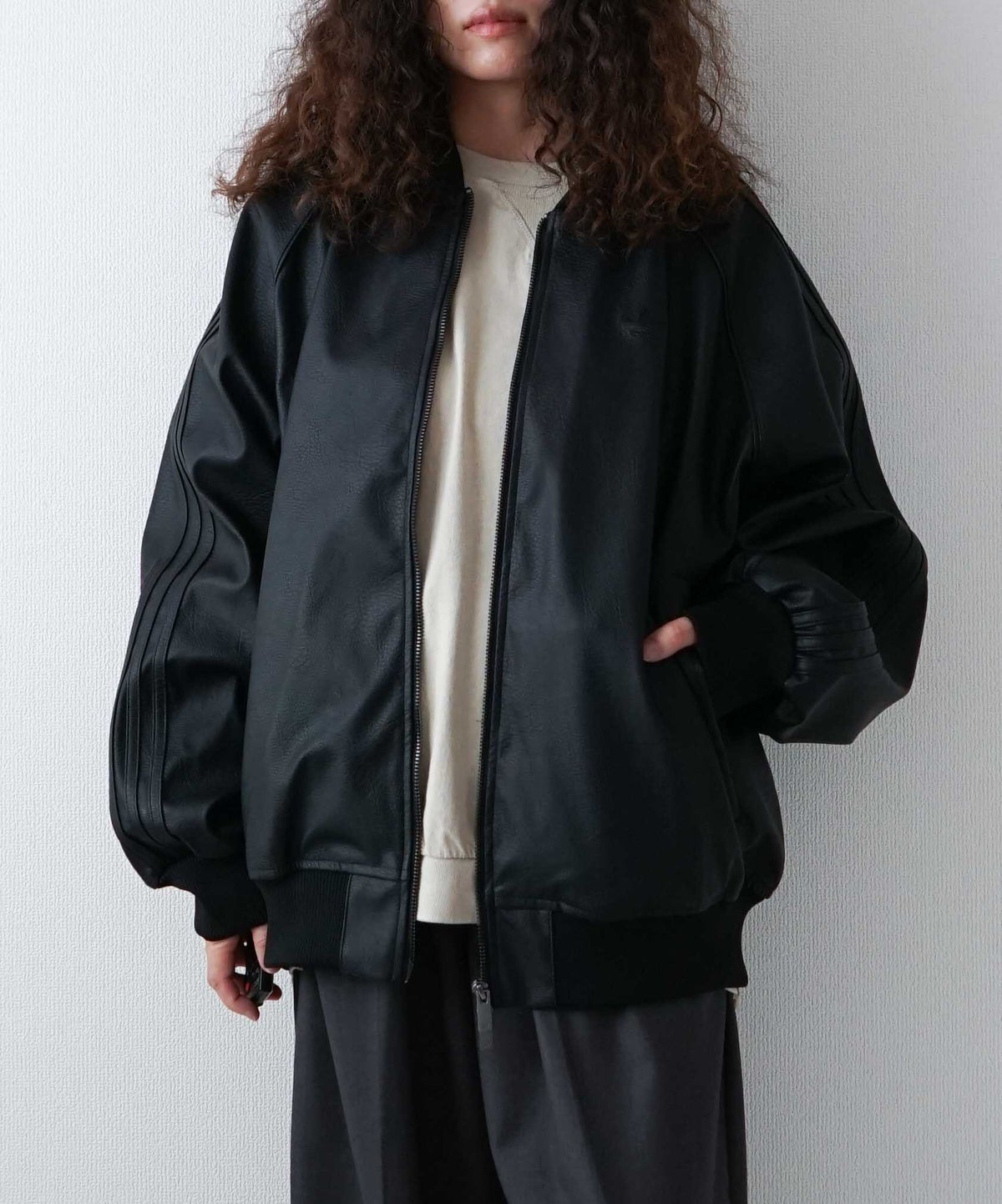 adidas｜PLEATHER SST OVERSIZED TRACK TOP [[I4289]][D]