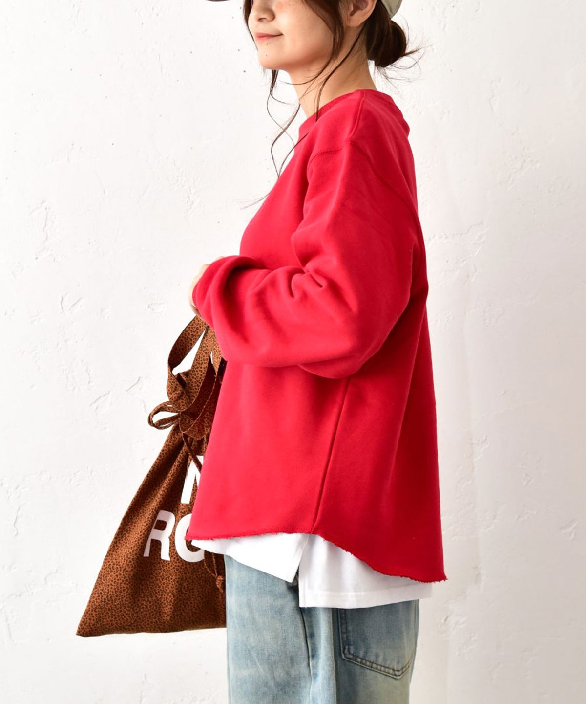 Gives a sense of fullment｜カットオフラウンドプルオーバー [[863110]][C]