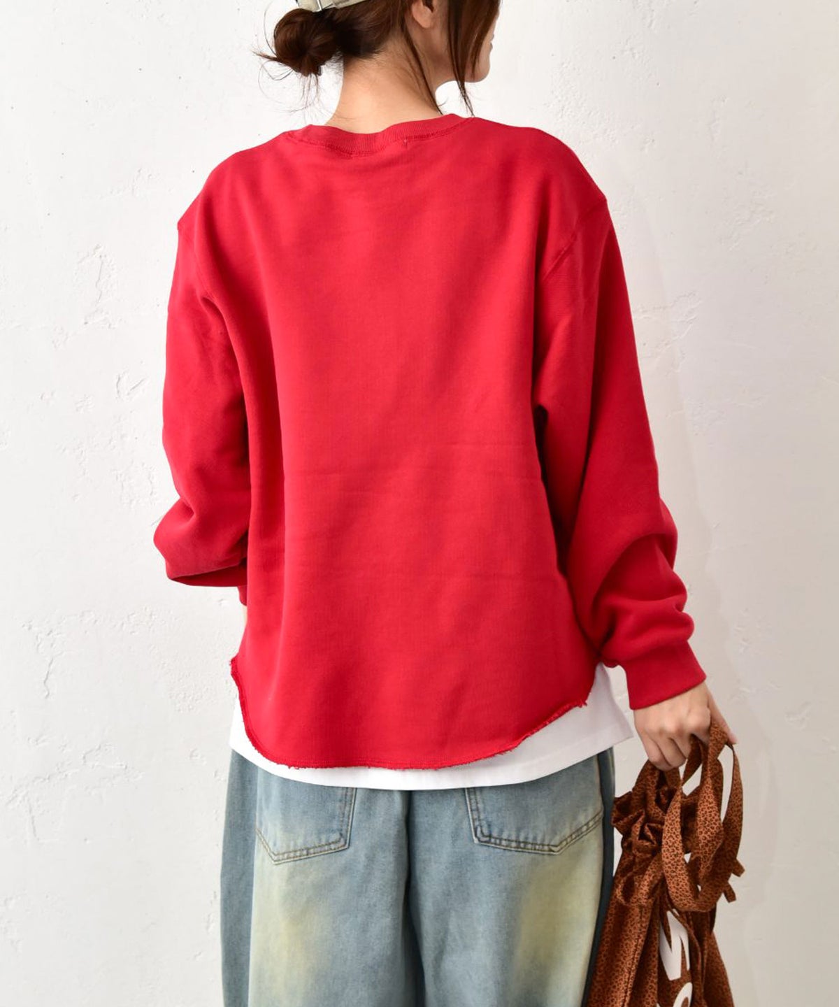 Gives a sense of fullment｜カットオフラウンドプルオーバー [[863110]][C]