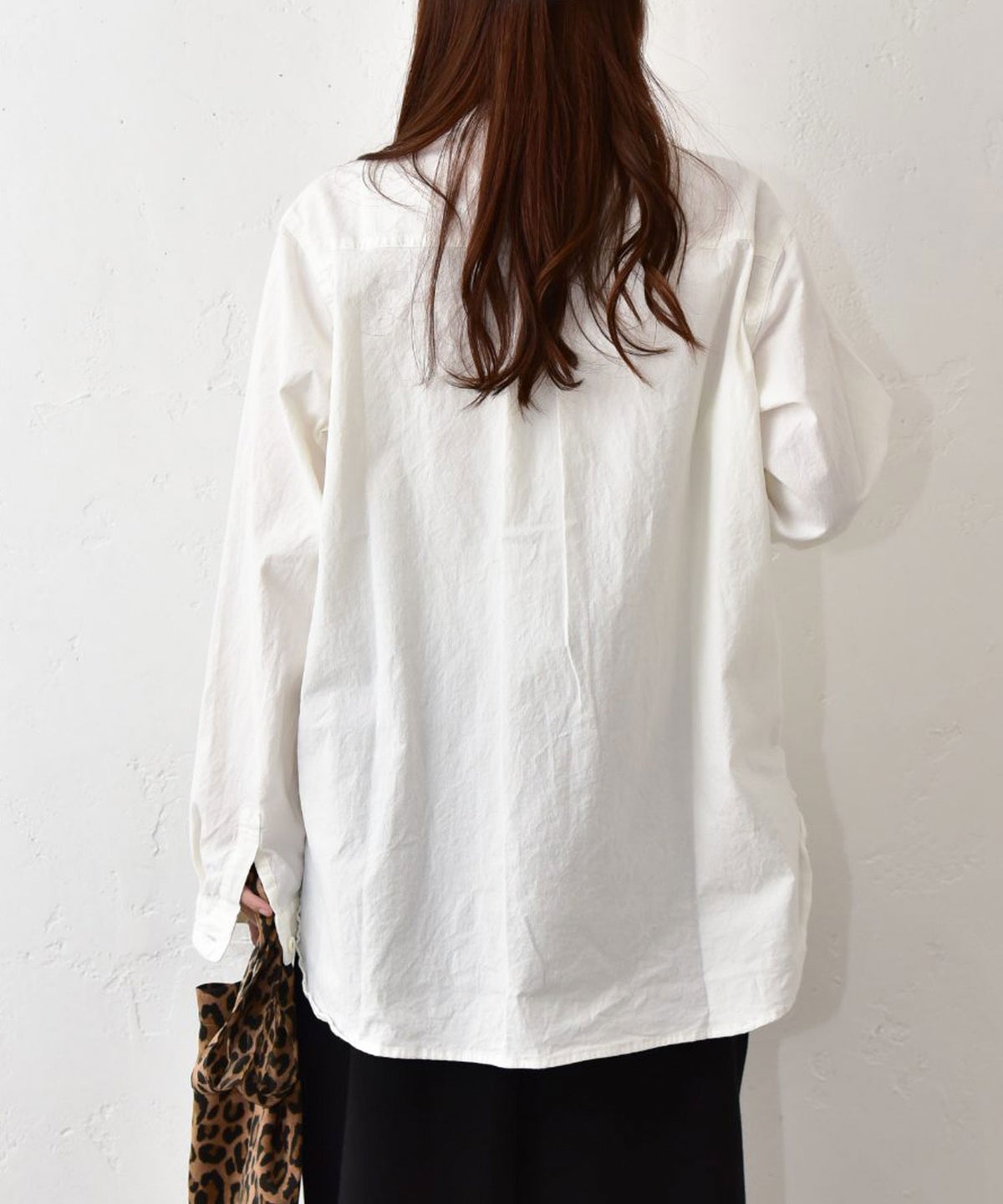 her.｜ストレッチ入ダンガリーシャツ(h.刺繍入り) [[CE3SH251001B]][C]